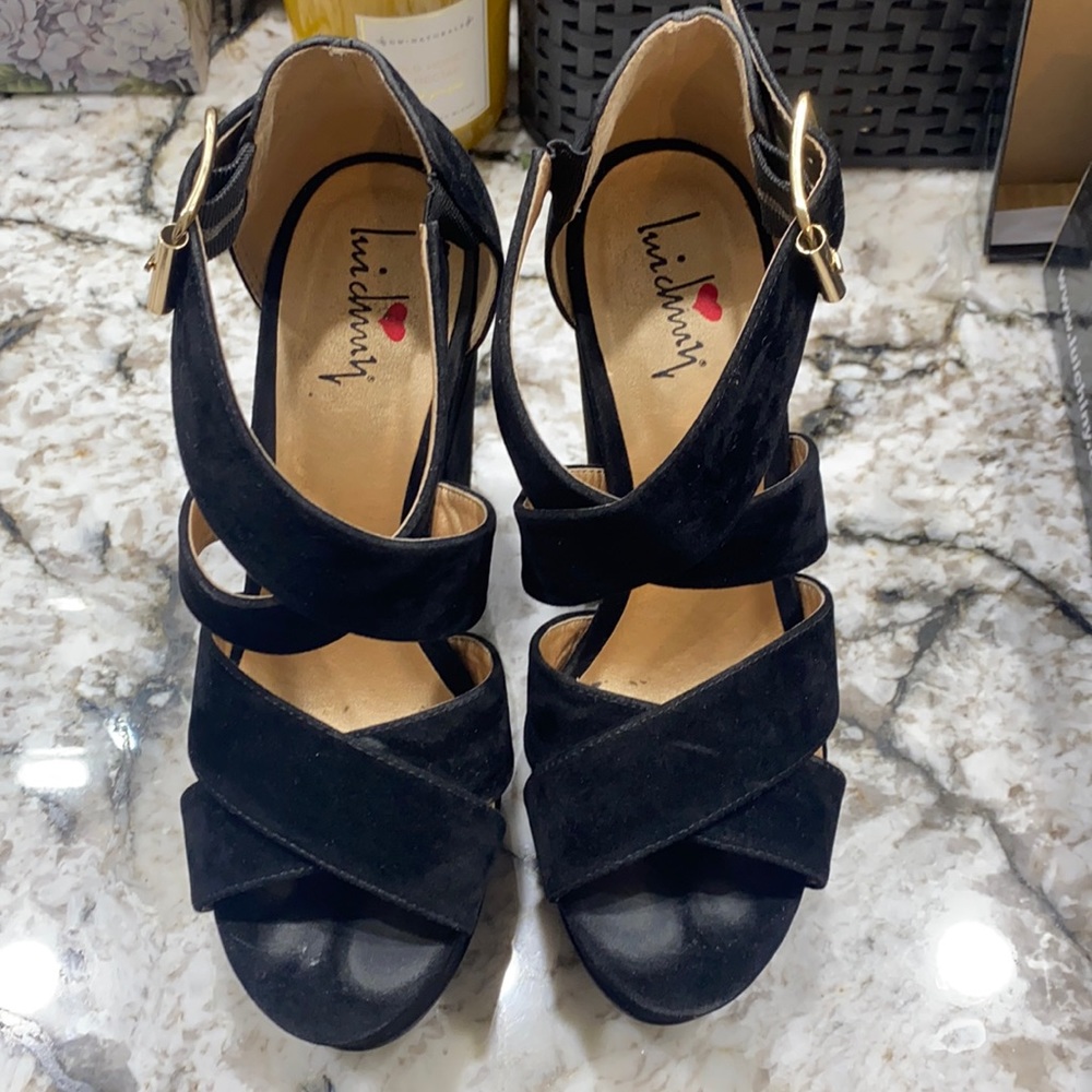Luichiny Platforms black